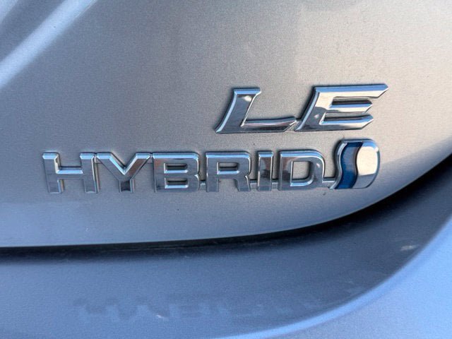 Used 2024 Toyota Camry LE FWD image 9