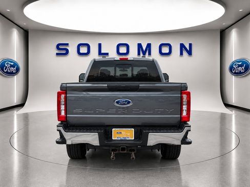 Used 2024 Ford F250 XL AWD/4WD image 5