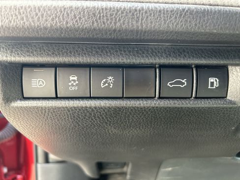 Certified 2025 Toyota Camry SE w/ Convenience Package AWD/4WD image 16