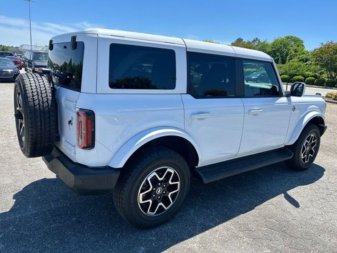 Used 2025 Ford Bronco Outer Banks AWD/4WD image 6