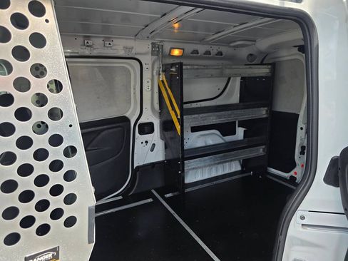 Used 2022 RAM ProMaster City Tradesman FWD image 14