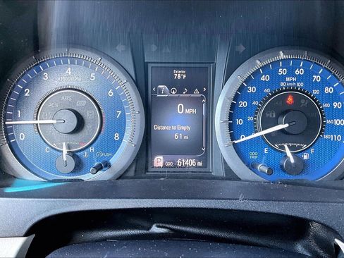 Used 2017 Toyota Sienna XLE FWD image 19