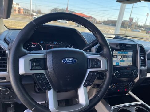 Used 2019 Ford F250 Lariat w/ Lariat Ultimate Package image 9