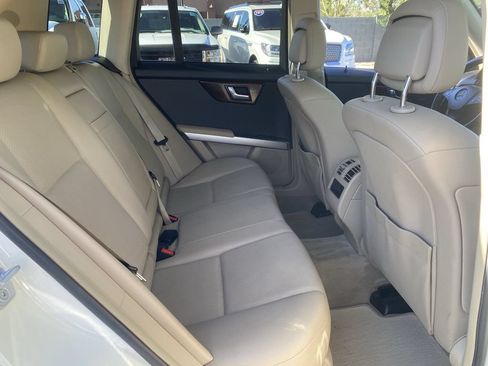 Used 2010 Mercedes-Benz GLK 350 4MATIC image 13