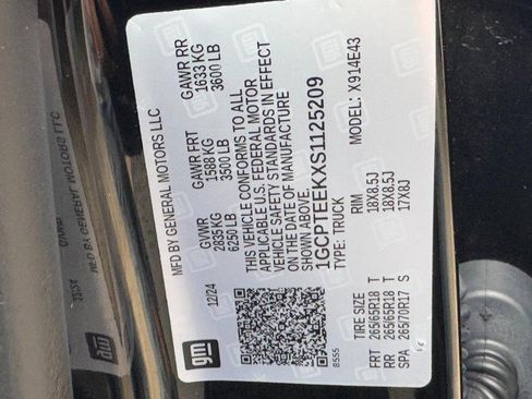 Used 2025 Chevrolet Colorado Trail Boss image 24