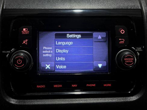 Used 2021 RAM ProMaster 2500 FWD image 8
