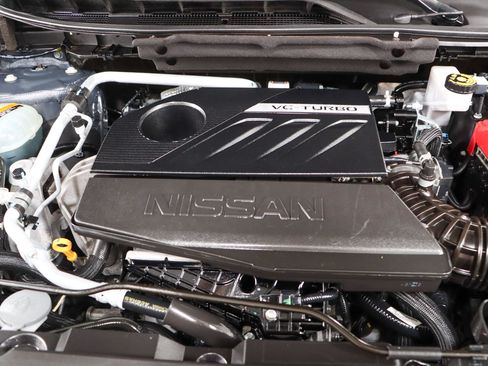 Used 2024 Nissan Rogue SV FWD image 30