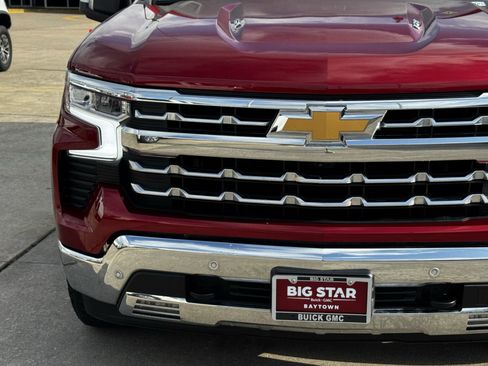 Used 2024 Chevrolet Silverado 1500 LTZ AWD/4WD image 6