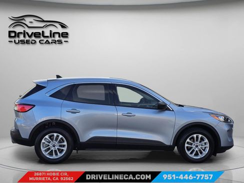 Used 2022 Ford Escape SE FWD image 13
