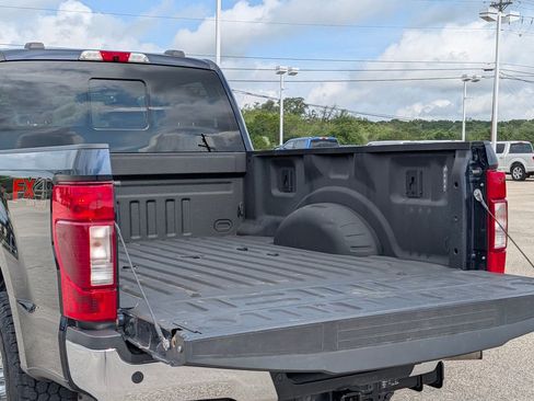 Certified 2022 Ford F250 Lariat w/ Lariat Value Package AWD/4WD image 7