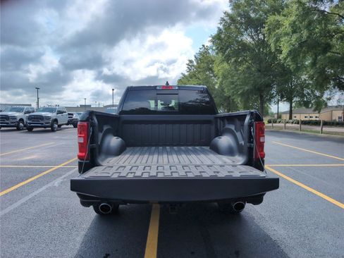 Used 2026 RAM 1500 Big Horn AWD/4WD image 6