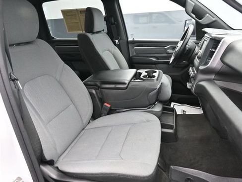 Used 2023 RAM 1500 Big Horn AWD/4WD image 32