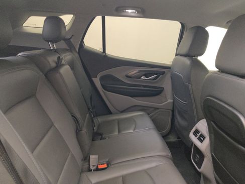 Used 2022 GMC Terrain SLE w/ Driver Convenience Package FWD image 19