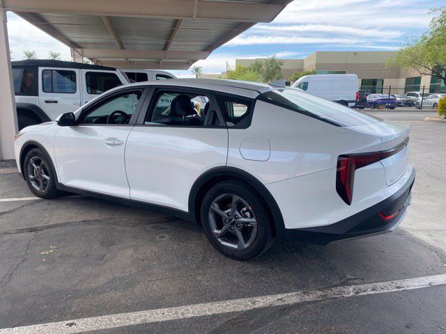 Used 2025 Kia K4 FWD image 2