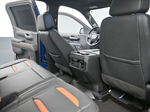 Used 2022 GMC Sierra 1500 AT4 w/ AT4 Premium Package image 16