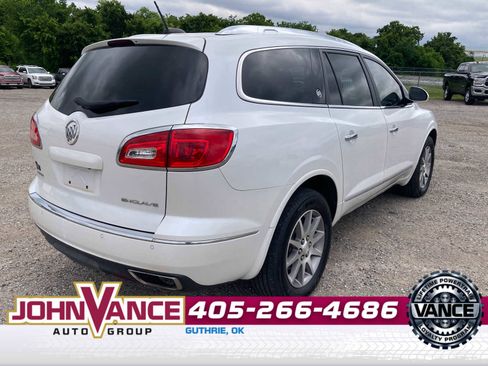 Used 2017 Buick Enclave Leather image 8