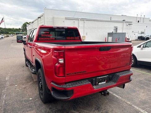 Used 2021 Chevrolet Silverado 2500 LTZ w/ LTZ Plus Package AWD/4WD image 4