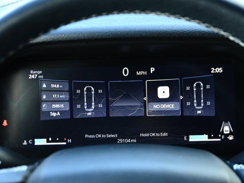 Used 2022 Jeep Grand Cherokee Altitude image 15