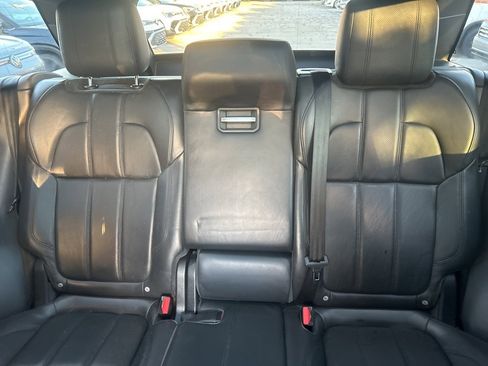 Used 2017 Land Rover Range Rover Sport HSE image 23
