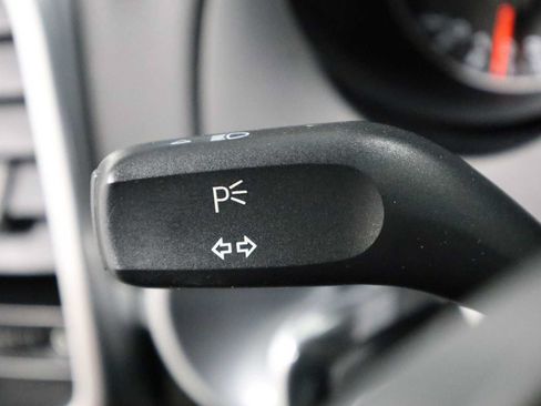 Used 2014 Porsche Cayenne Platinum Edition AWD/4WD image 31