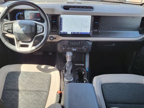 Used 2023 Ford Bronco Wildtrak AWD/4WD image 5