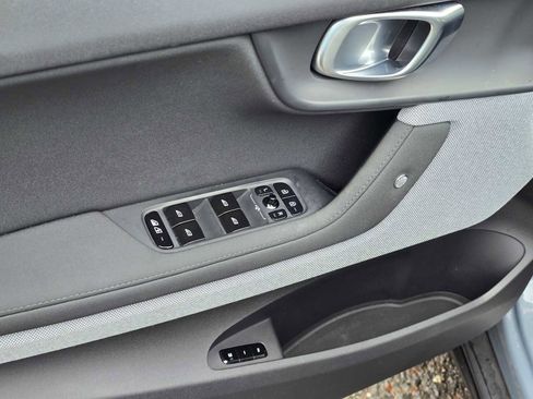 Used 2022 Polestar Polestar 2 w/ Plus Package image 23