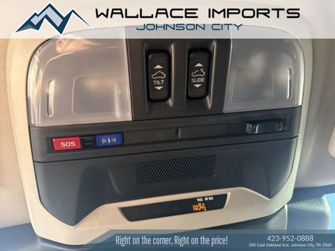 Used 2025 Subaru Crosstrek 2.0i Premium image 12