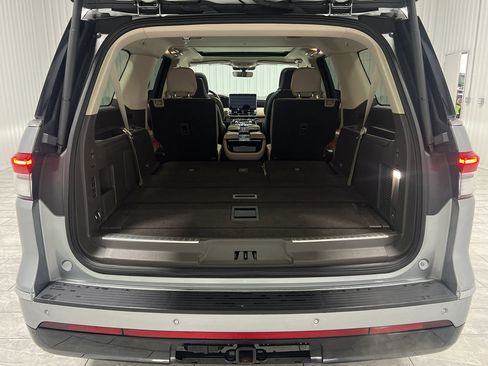 Used 2023 Lincoln Navigator L Reserve image 27