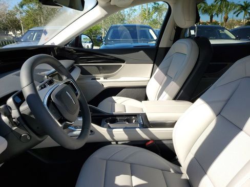 New 2026 Lincoln Nautilus Premier AWD/4WD image 20