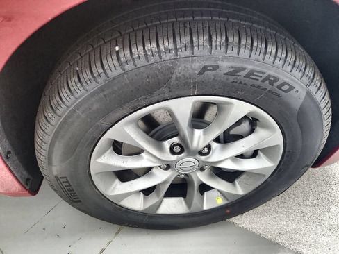 New 2026 Chrysler Pacifica Select AWD/4WD image 34