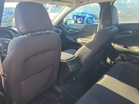 Used 2021 Chevrolet Malibu RS image 16
