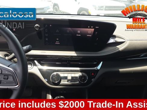 Used 2024 Buick Envista Sport Touring w/ Convenience II Package FWD image 26