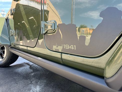 Used 2020 Jeep Wrangler Unlimited Rubicon w/ Uconnect 4C Nav & Sound Group image 29