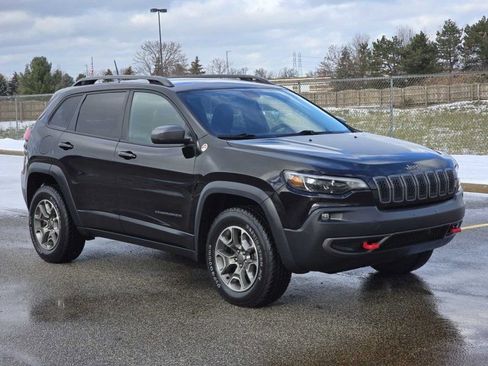 Used 2020 Jeep Cherokee Trailhawk w/ Comfort/Convenience Group image 2