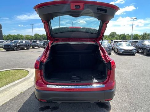 Used 2018 Nissan Rogue Sport SV FWD image 10