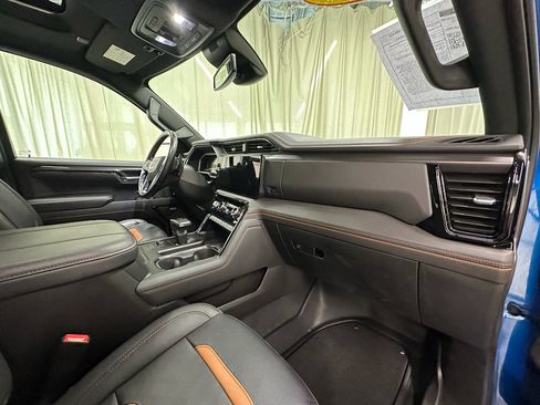 Certified 2023 GMC Sierra 1500 AT4 w/ AT4 Premium Package AWD/4WD image 21