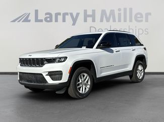 New 2025 Jeep Grand Cherokee Laredo X w/ Trailer Tow Package video 1