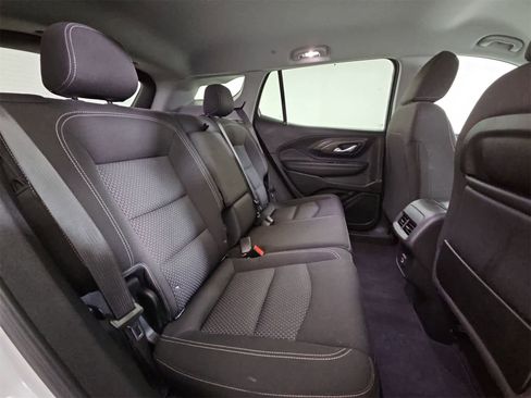 Used 2024 GMC Terrain SLE image 20