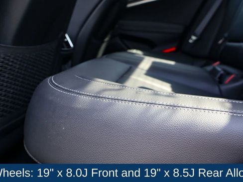 Used 2026 Genesis G70 2.5T image 13