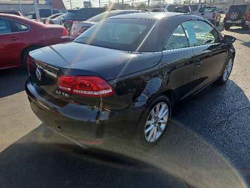 Used 2014 Volkswagen Eos Komfort image 3