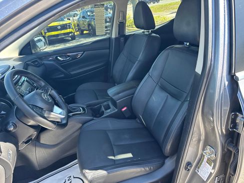 Used 2022 Nissan Rogue Sport SL image 25