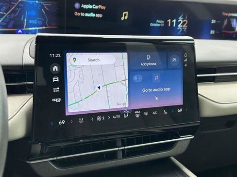 Certified 2024 Lincoln Nautilus Reserve image 18