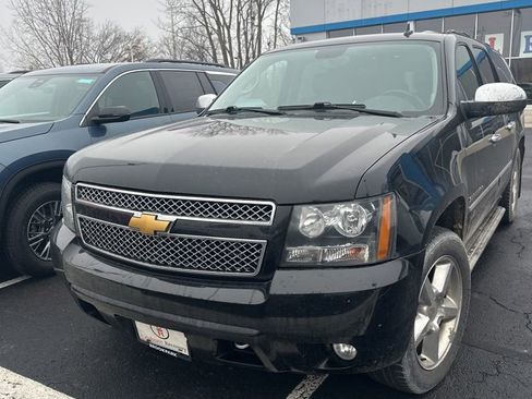 Used 2012 Chevrolet Suburban LTZ image 1