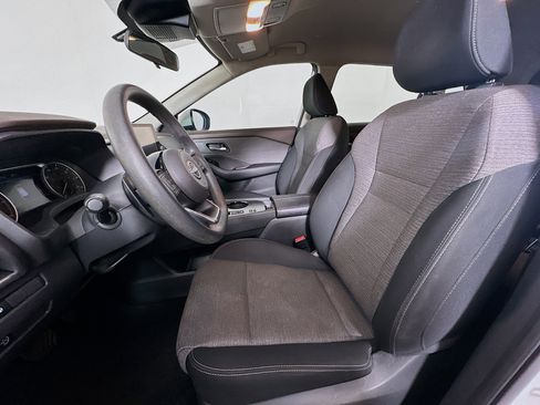Used 2023 Nissan Rogue SV FWD image 13