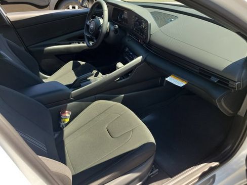 New 2026 Hyundai Elantra Sport FWD image 22