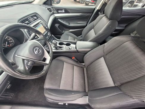 Used 2018 Nissan Maxima 3.5 S image 2