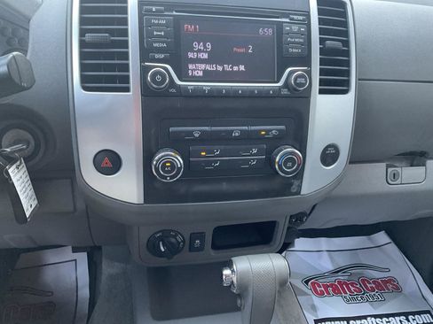 Used 2018 Nissan Frontier SV AWD/4WD image 17