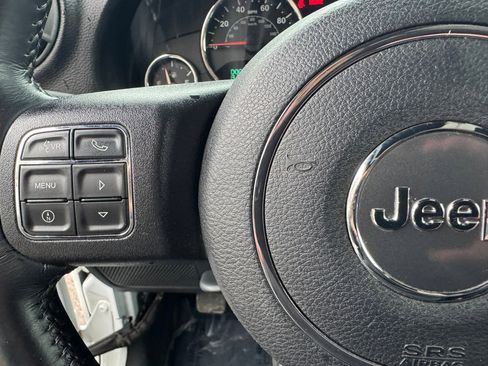 Used 2017 Jeep Wrangler Unlimited Sport w/ Quick Order Package 23S AWD/4WD image 18