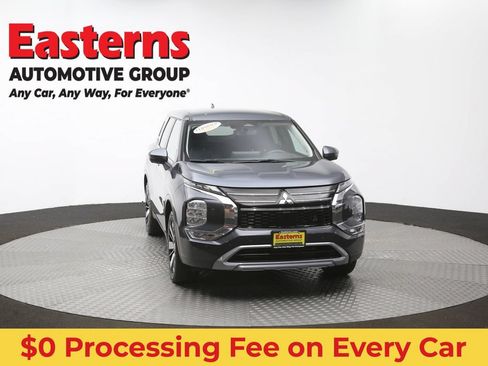 Used 2025 Mitsubishi Outlander SE AWD/4WD image 51