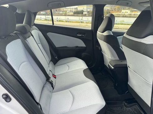 Used 2016 Toyota Prius Three Touring image 24